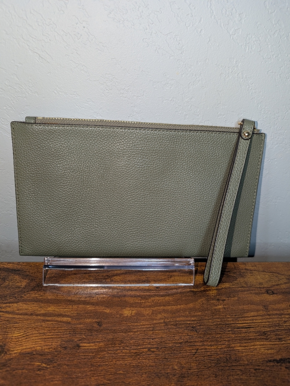 EUC Michael Kors Jet Set Large Wristlet - Picture 4 of 4